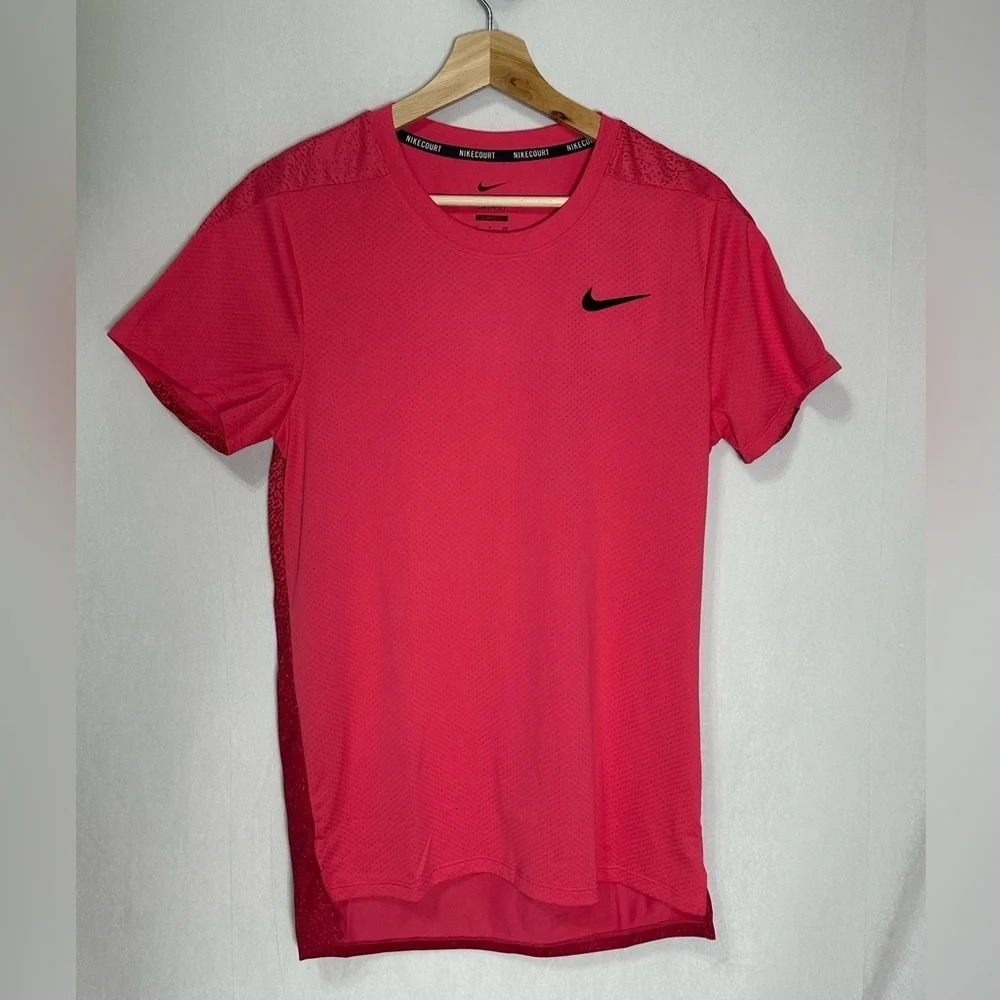 Nike NikeCourt Dri-FIT Tennis Shirt Mens Small Pink Burgundy Slim Fit CV2521-615